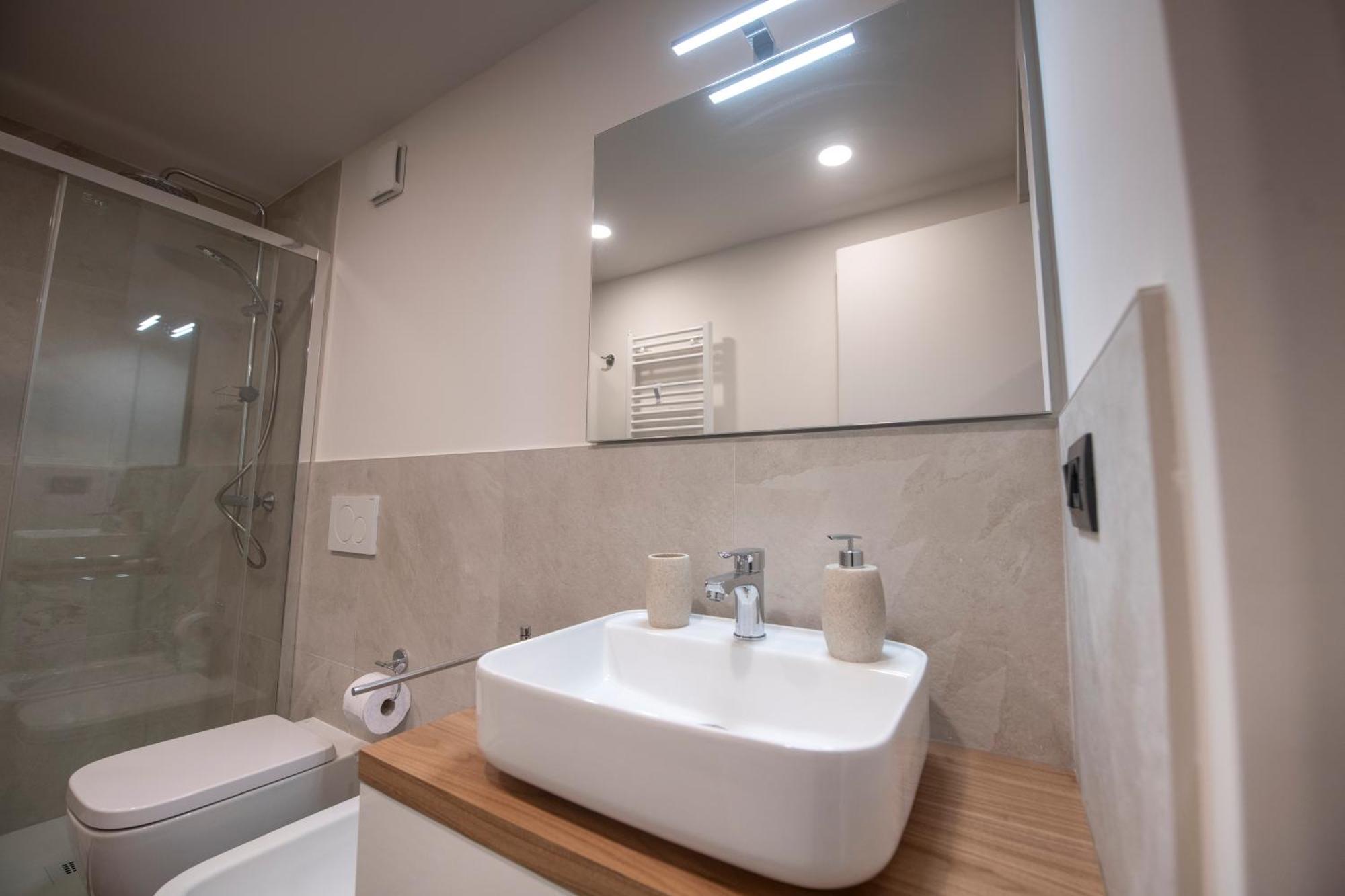 258 - The Loft In Largo Zecca - Luxury Nel Cuore Di Genova المظهر الخارجي الصورة
