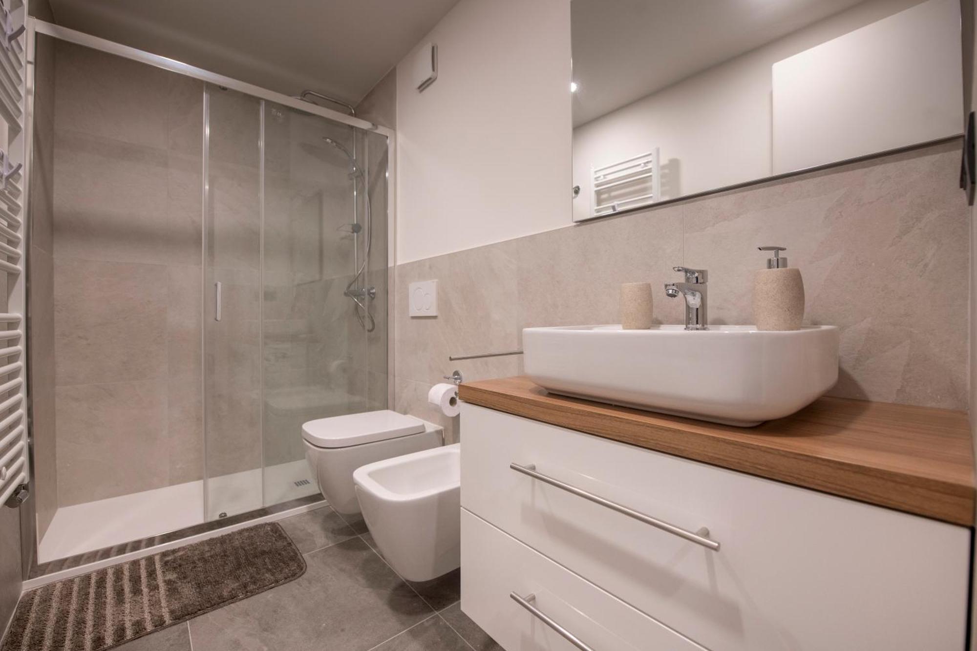 258 - The Loft In Largo Zecca - Luxury Nel Cuore Di Genova المظهر الخارجي الصورة