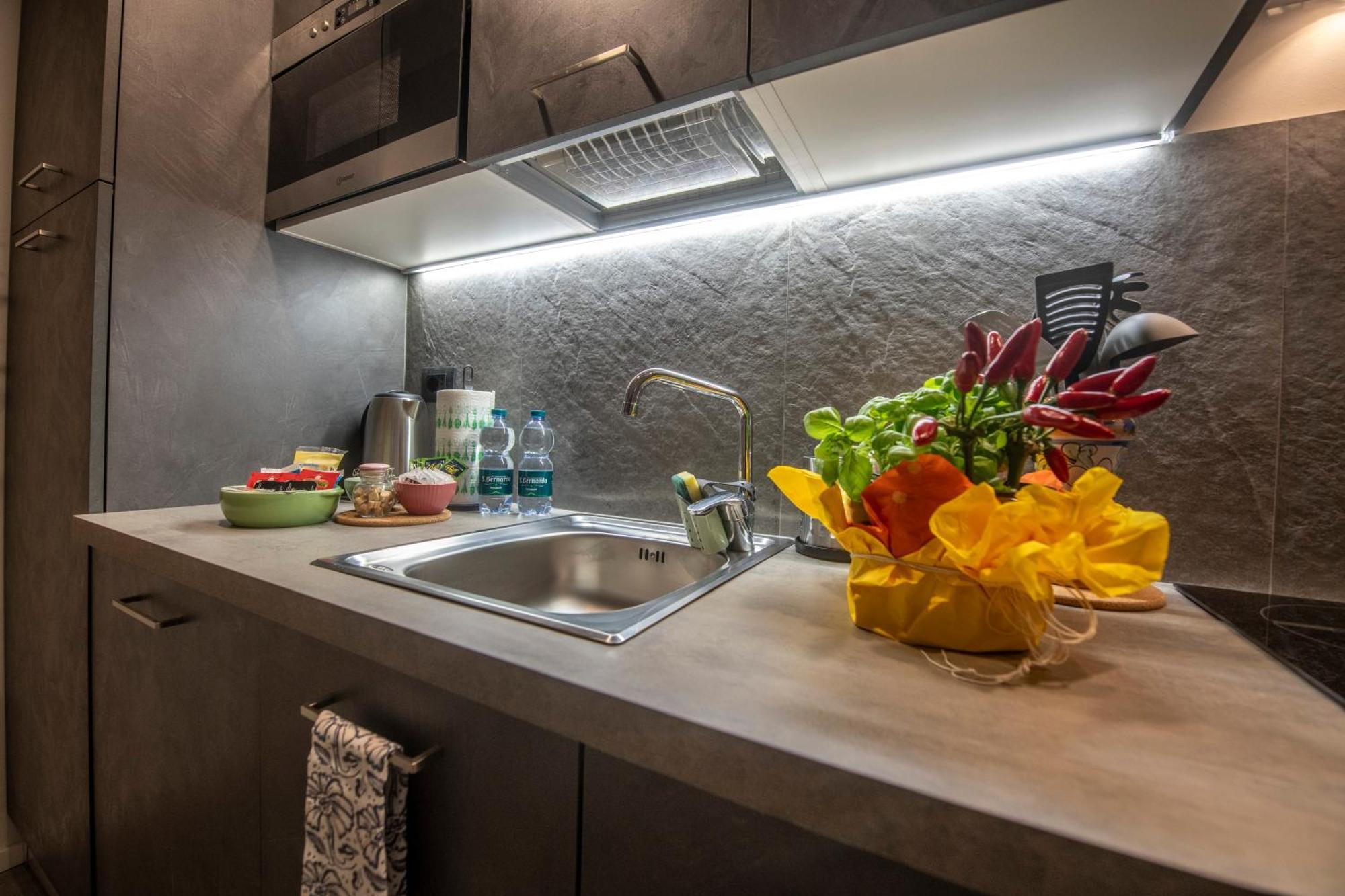 258 - The Loft In Largo Zecca - Luxury Nel Cuore Di Genova المظهر الخارجي الصورة